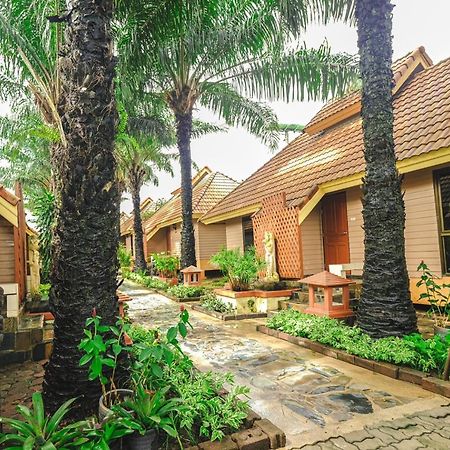 Spm Residence Resort & Spa Si Racha Bagian luar foto