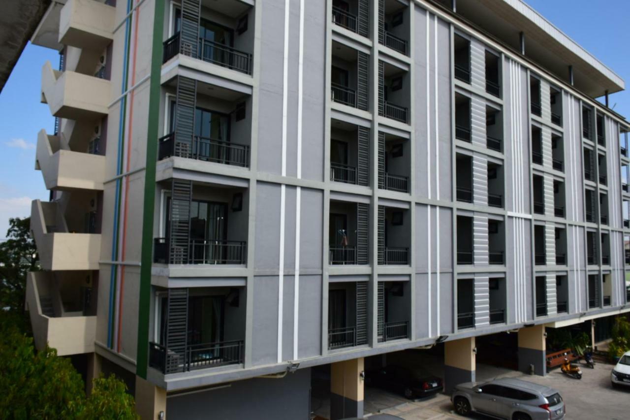 Spm Residence Resort & Spa Si Racha Bagian luar foto